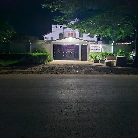 64 Zenj House Luxury Airport B&B Mbweni Exterior foto