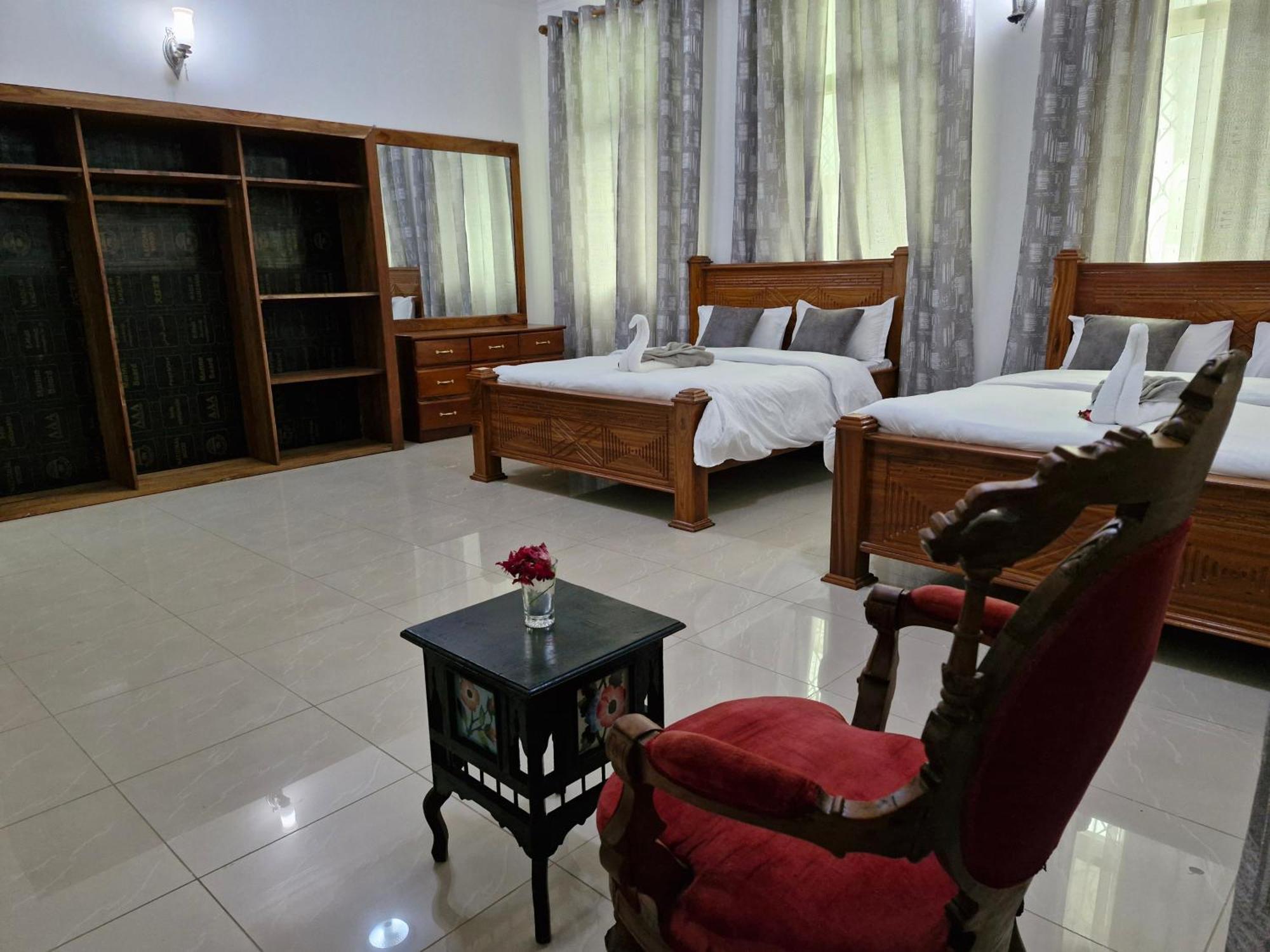 64 Zenj House Luxury Airport B&B Mbweni Exterior foto
